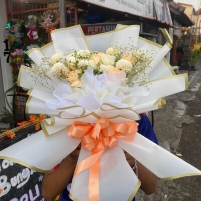 Elegant White Rose Bouquet