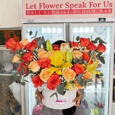 Premium Rose Jumbo Bloombox with Lily