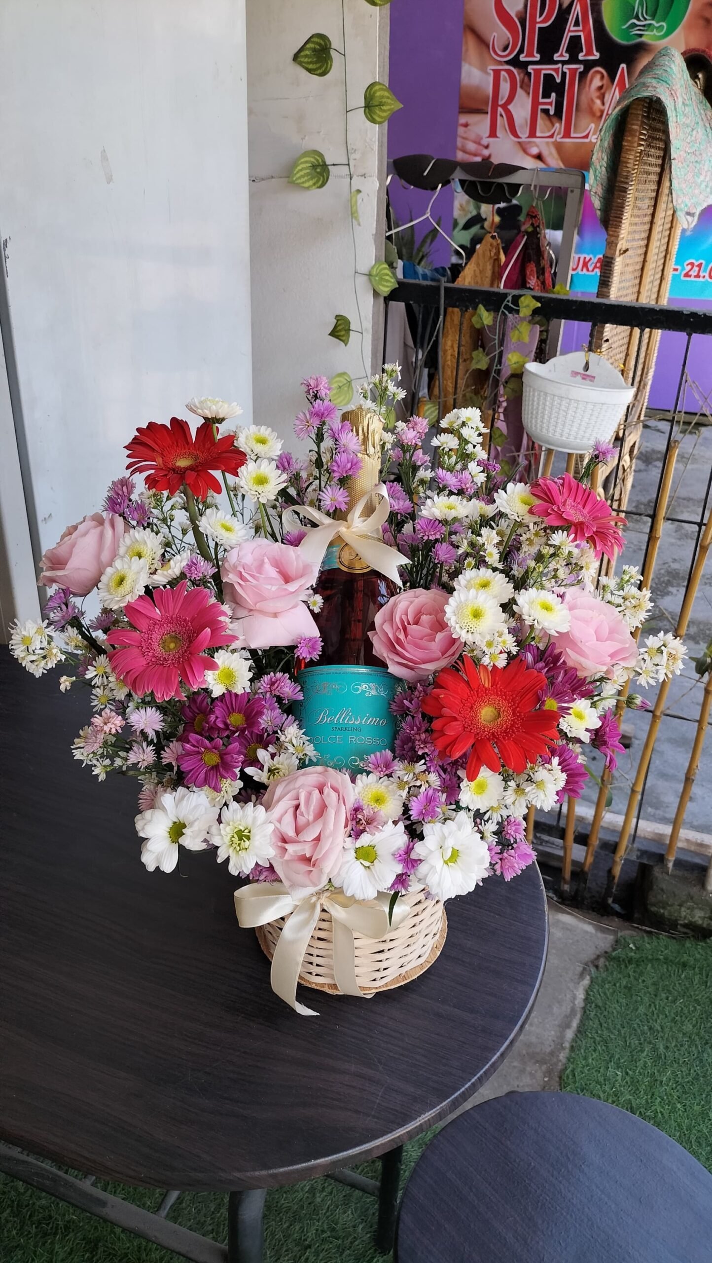 Flower Basket with Moscato Wine