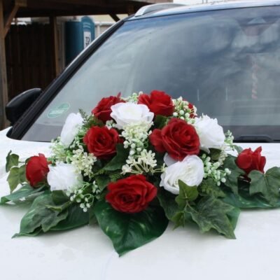 Flower Car Rose White and Red Simple Arrangement