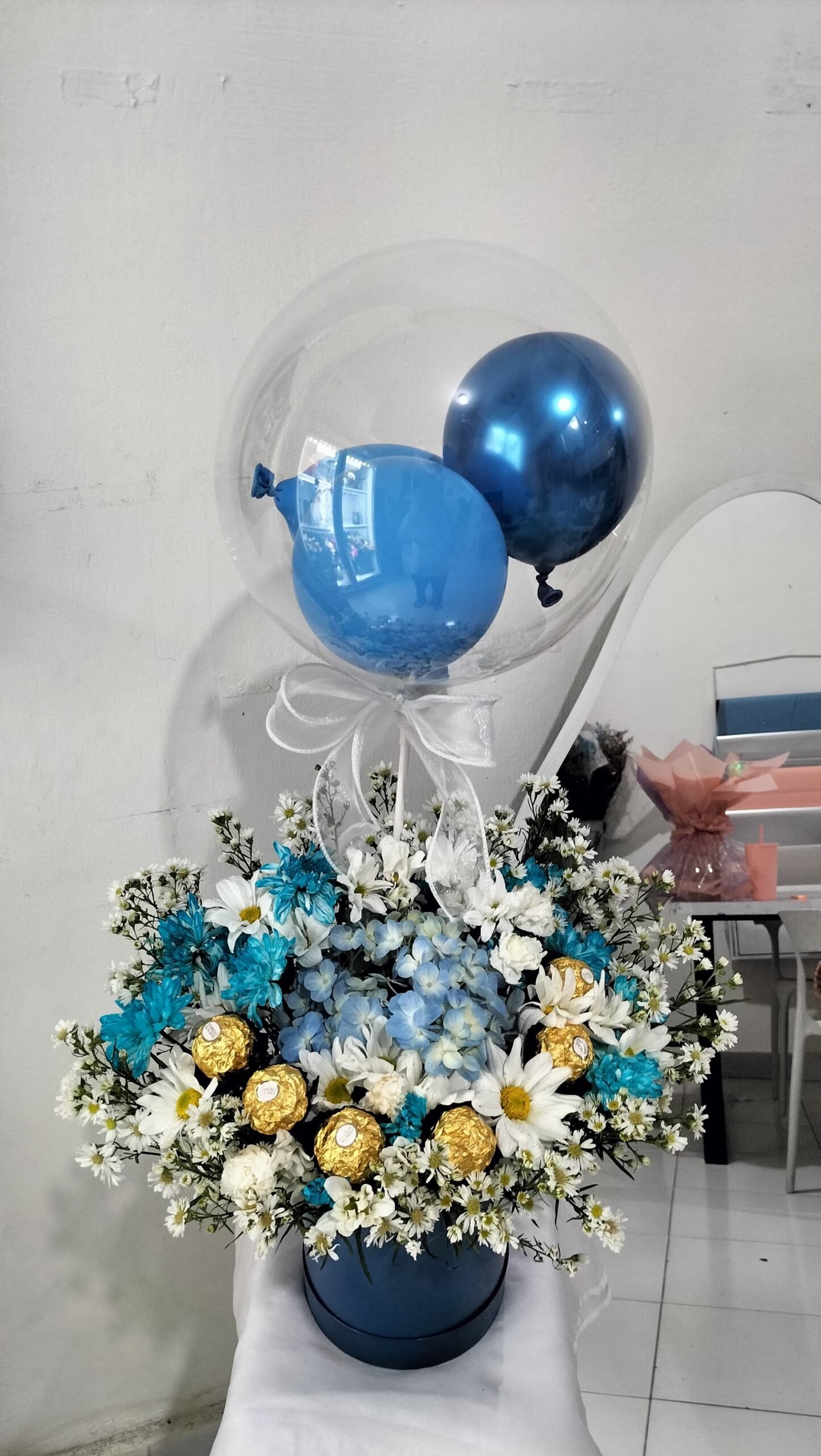 Bloombox Baloon and Chocolate